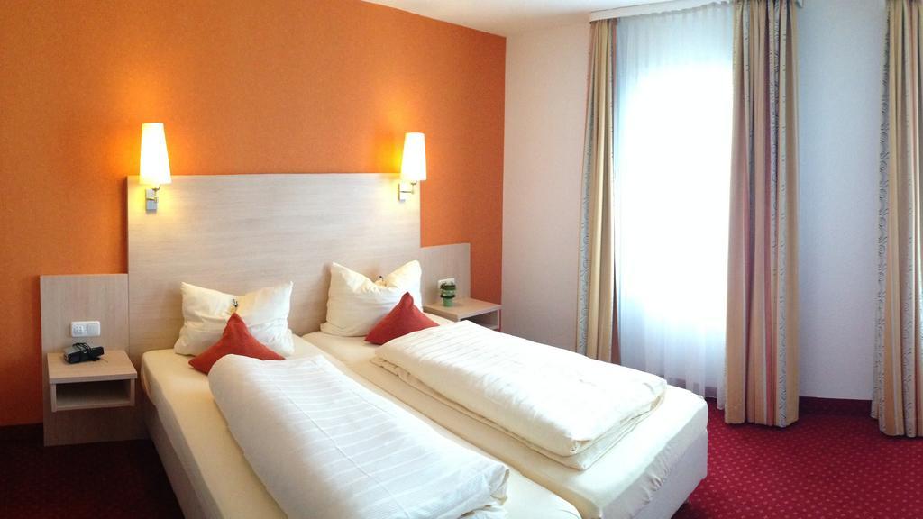Hotel Café Konditorei Köppel Bingen am Rhein Esterno foto